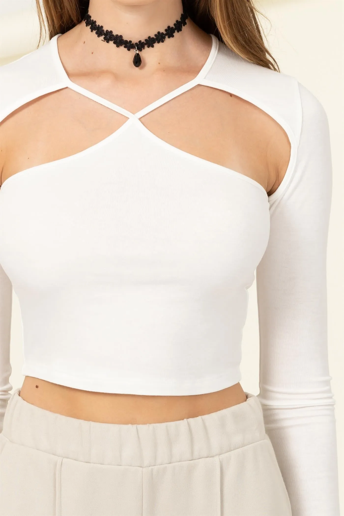 DZ22G248-ASYMMETRICAL CUT-OUT LONG-SLEEVE CROP TOP