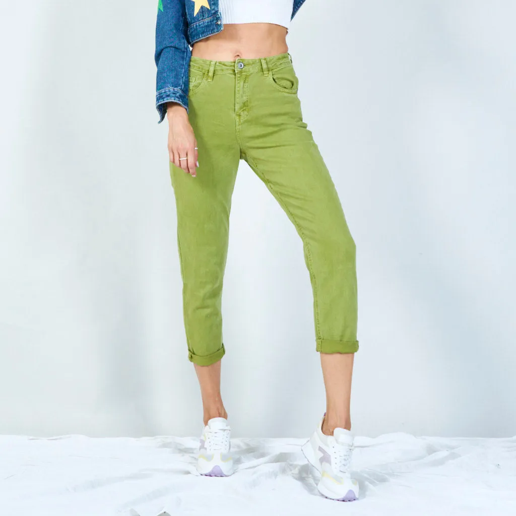 Modern high-waisted jeans with rolled hem wholesale