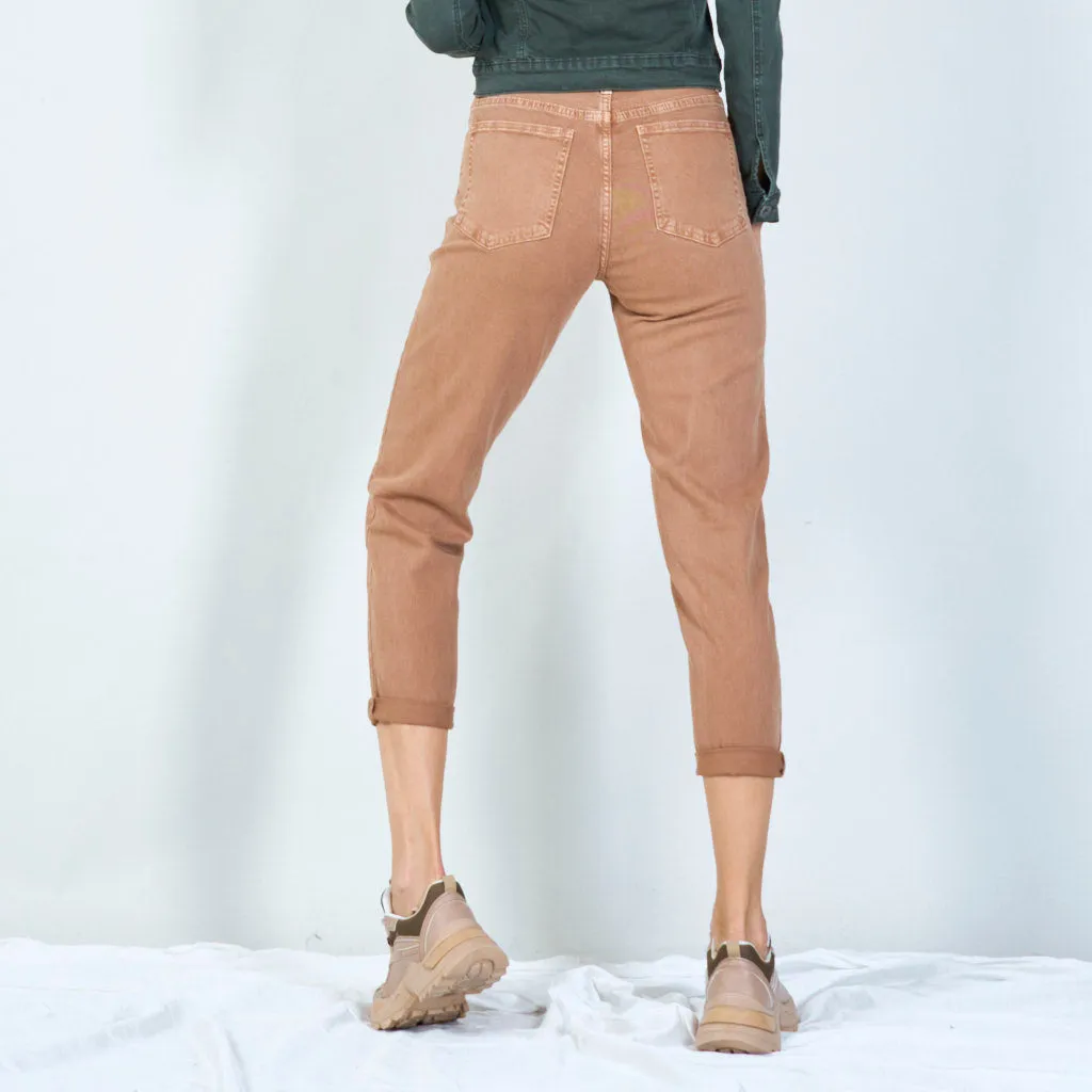 Modern high-waisted jeans with rolled hem wholesale