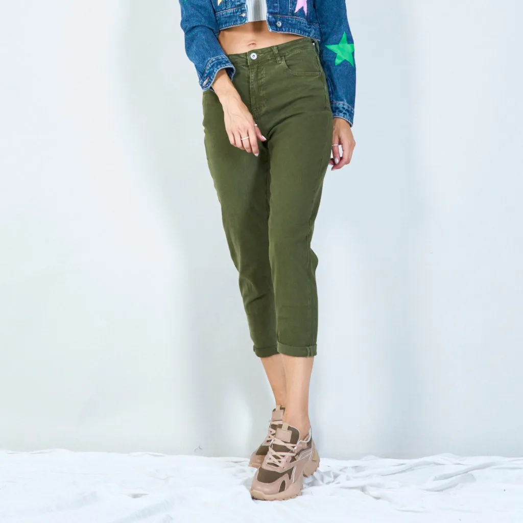 Modern high-waisted jeans with rolled hem wholesale