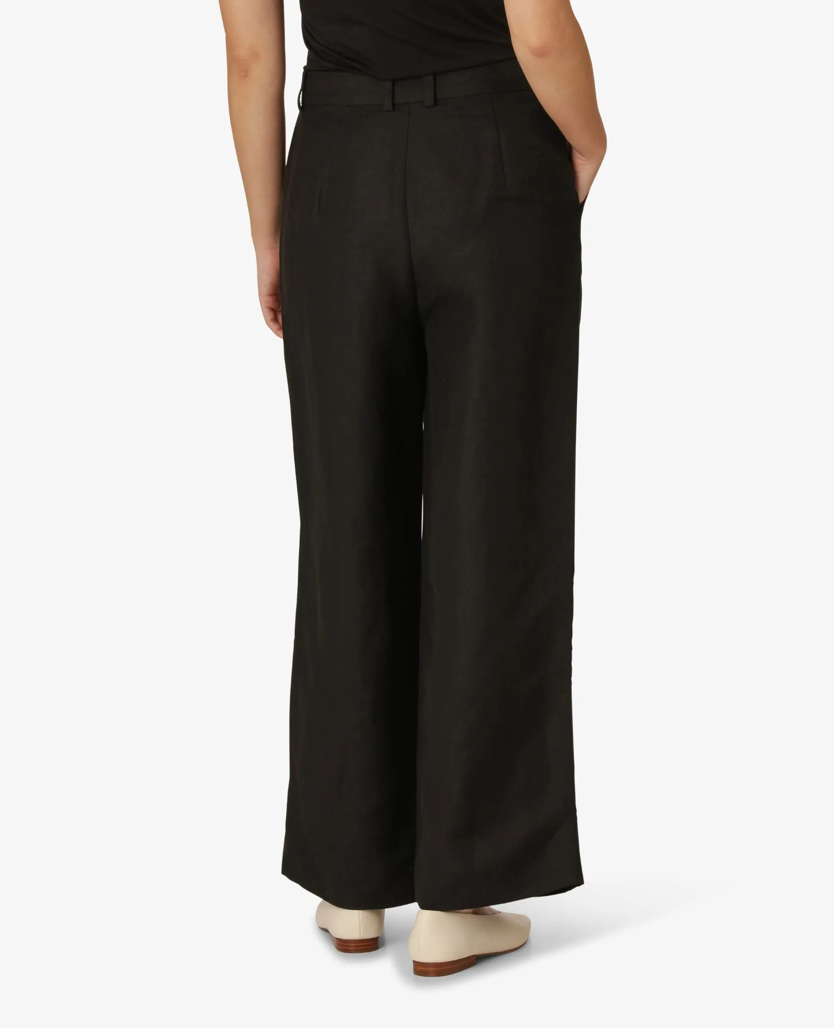 TIMELESS LINEN TROUSERS