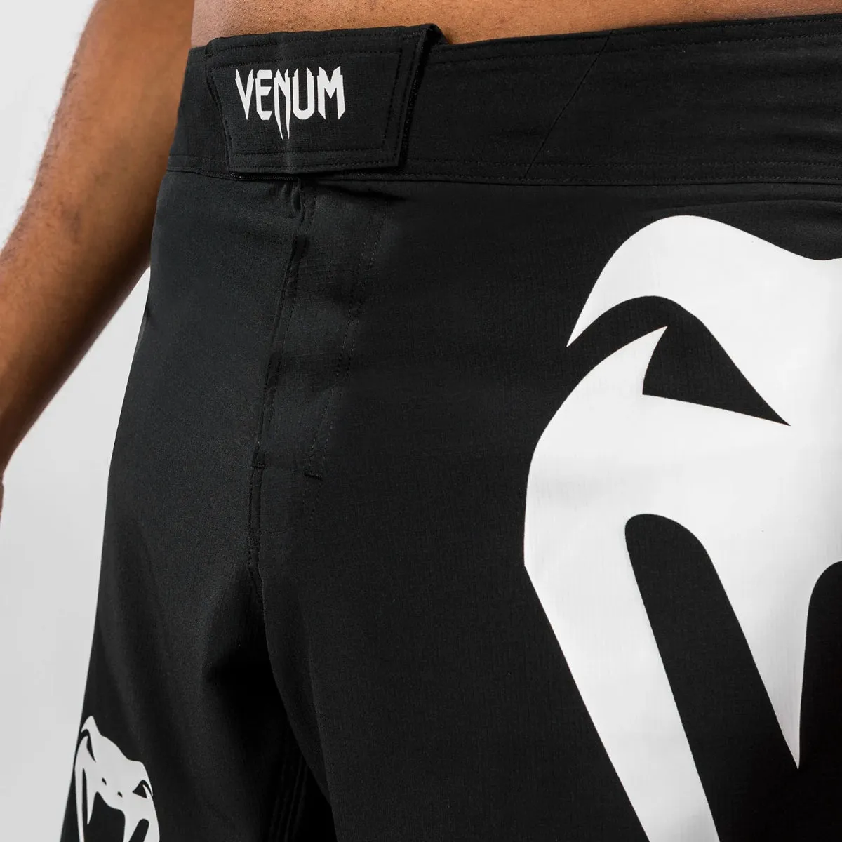 Venum Light 5.0 Fight Shorts Black/White