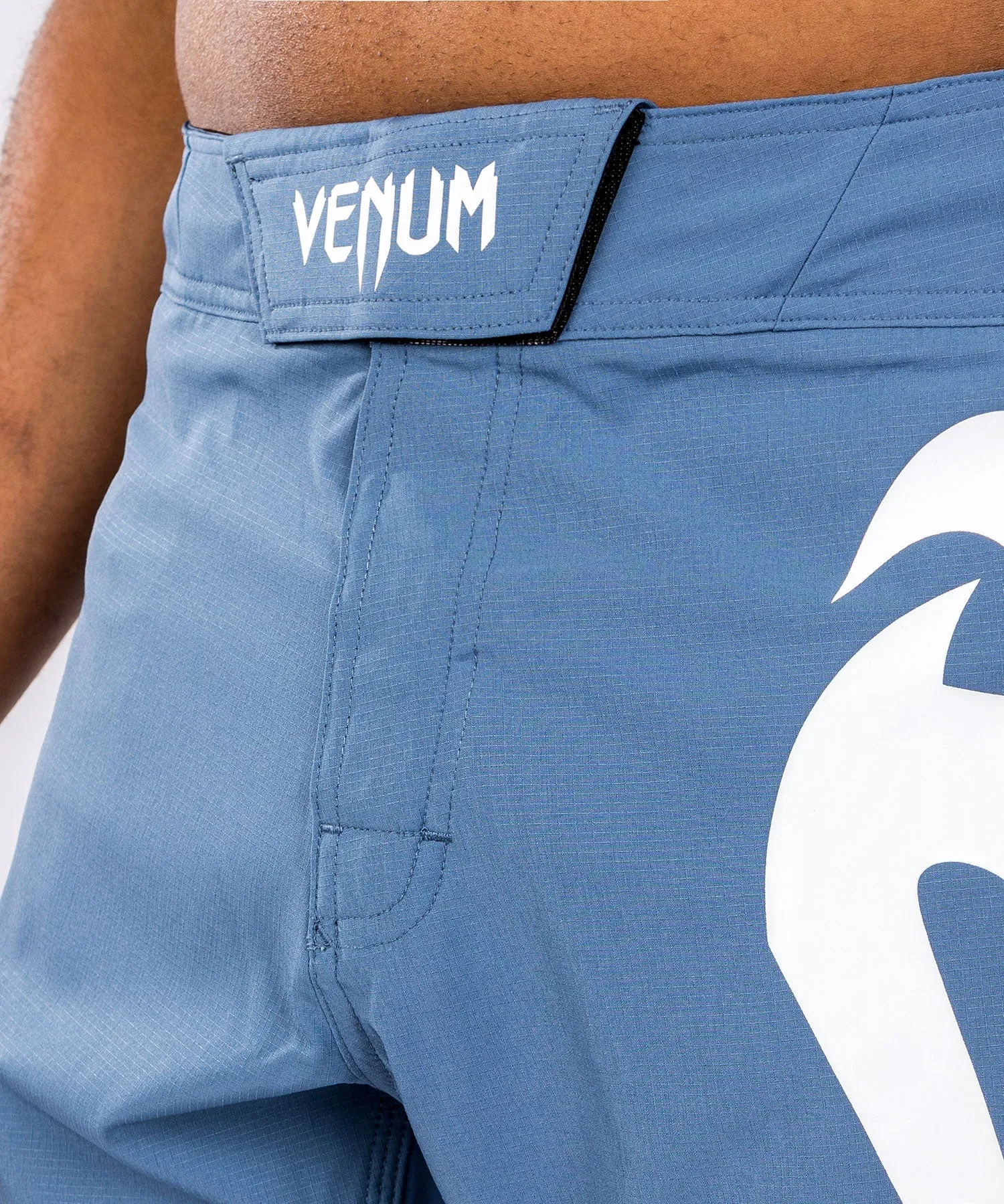 Venum Light 5.0 Fightshort - Blue/White