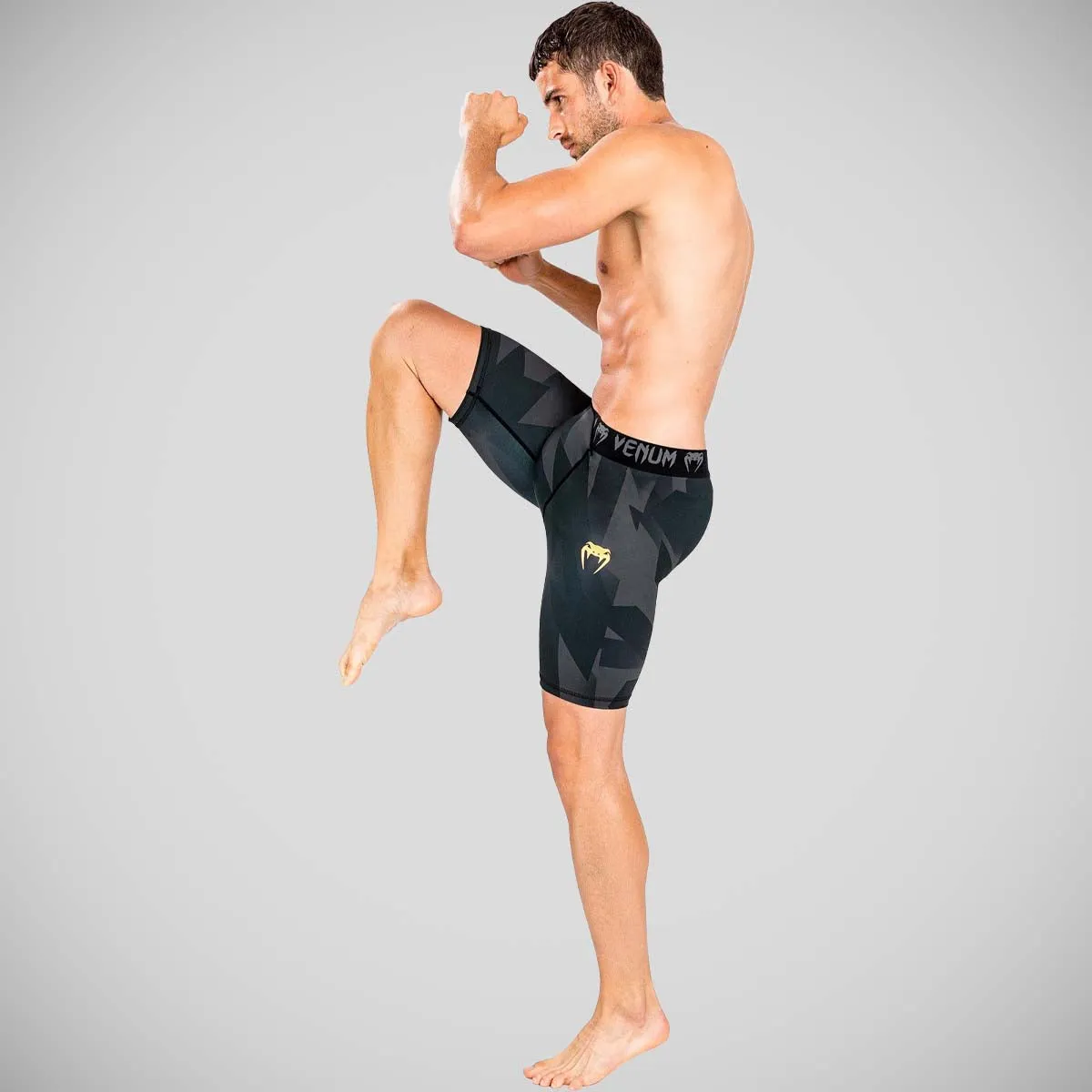 Venum Razor Vale Tudo Shorts Black/Gold