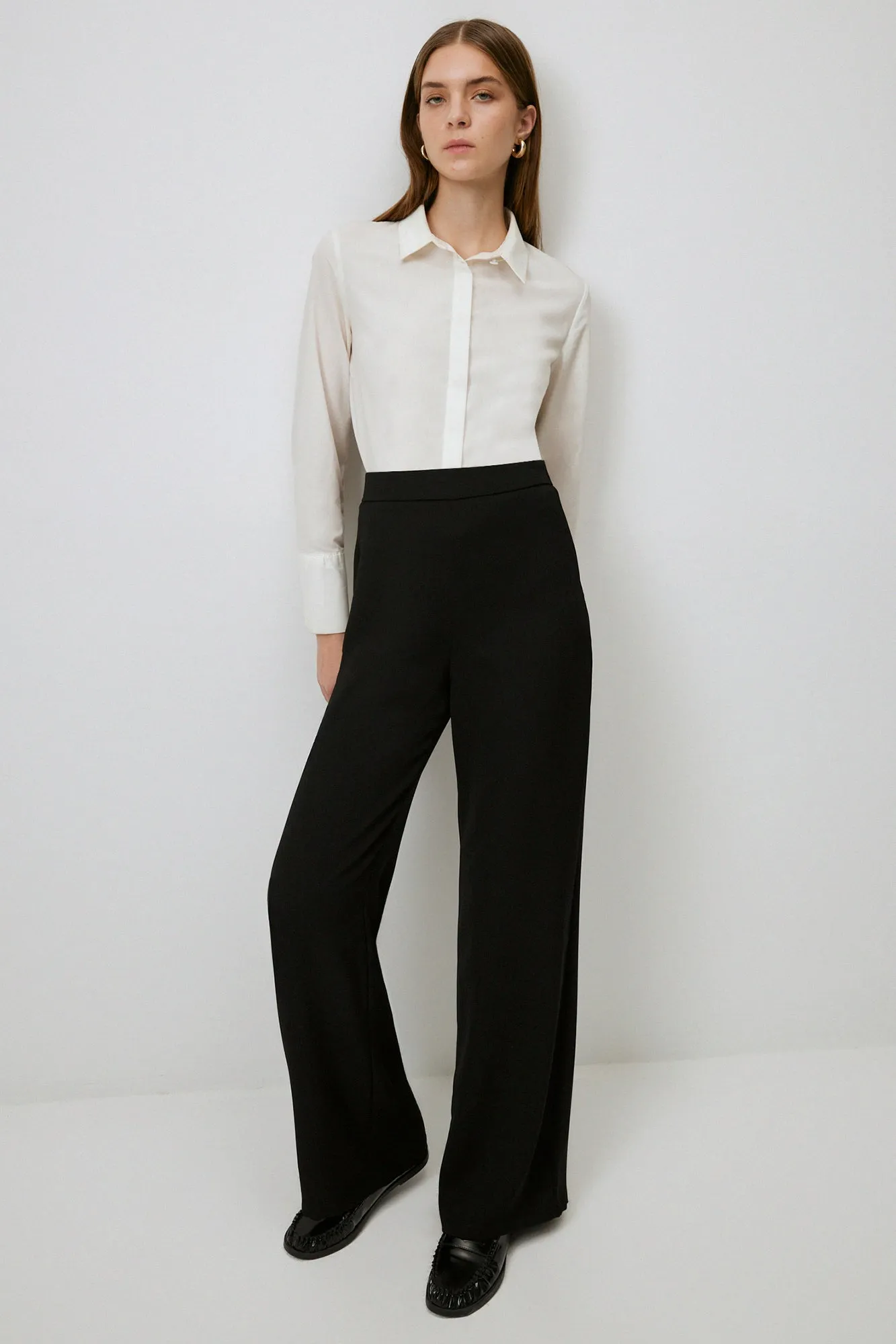 WIDE LEG CREPE TROUSERS WITH SIDE ZIPPER