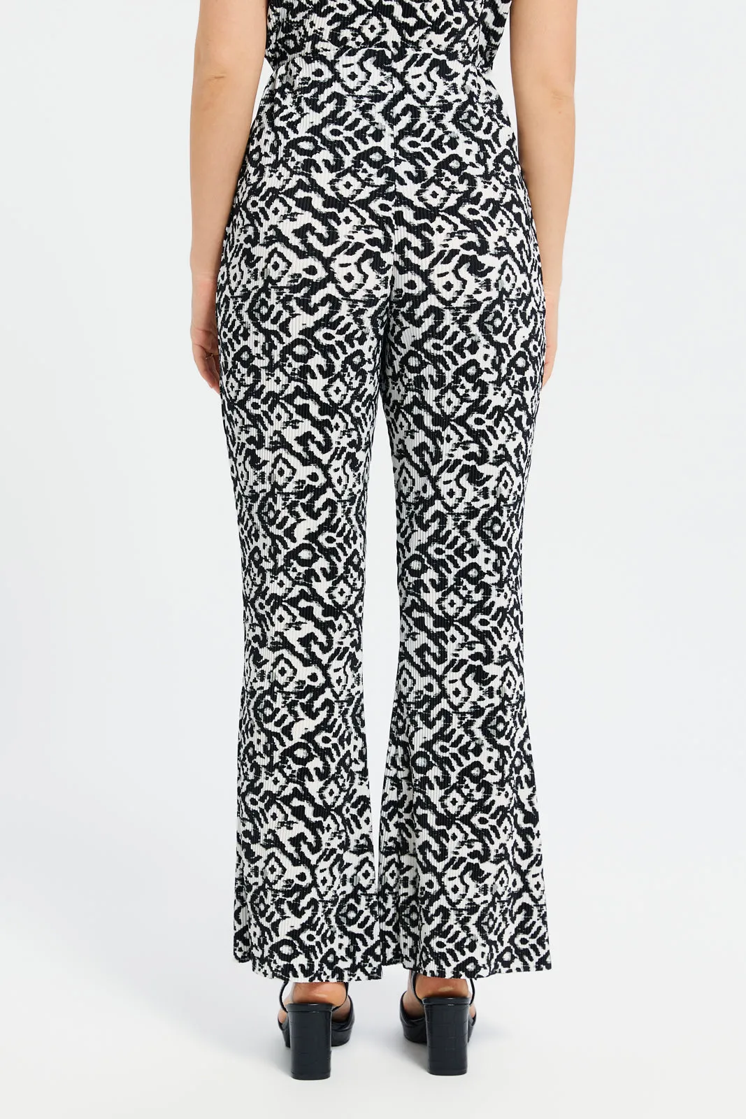 Women Black And White Printed Plisse Wide Leg Trouser